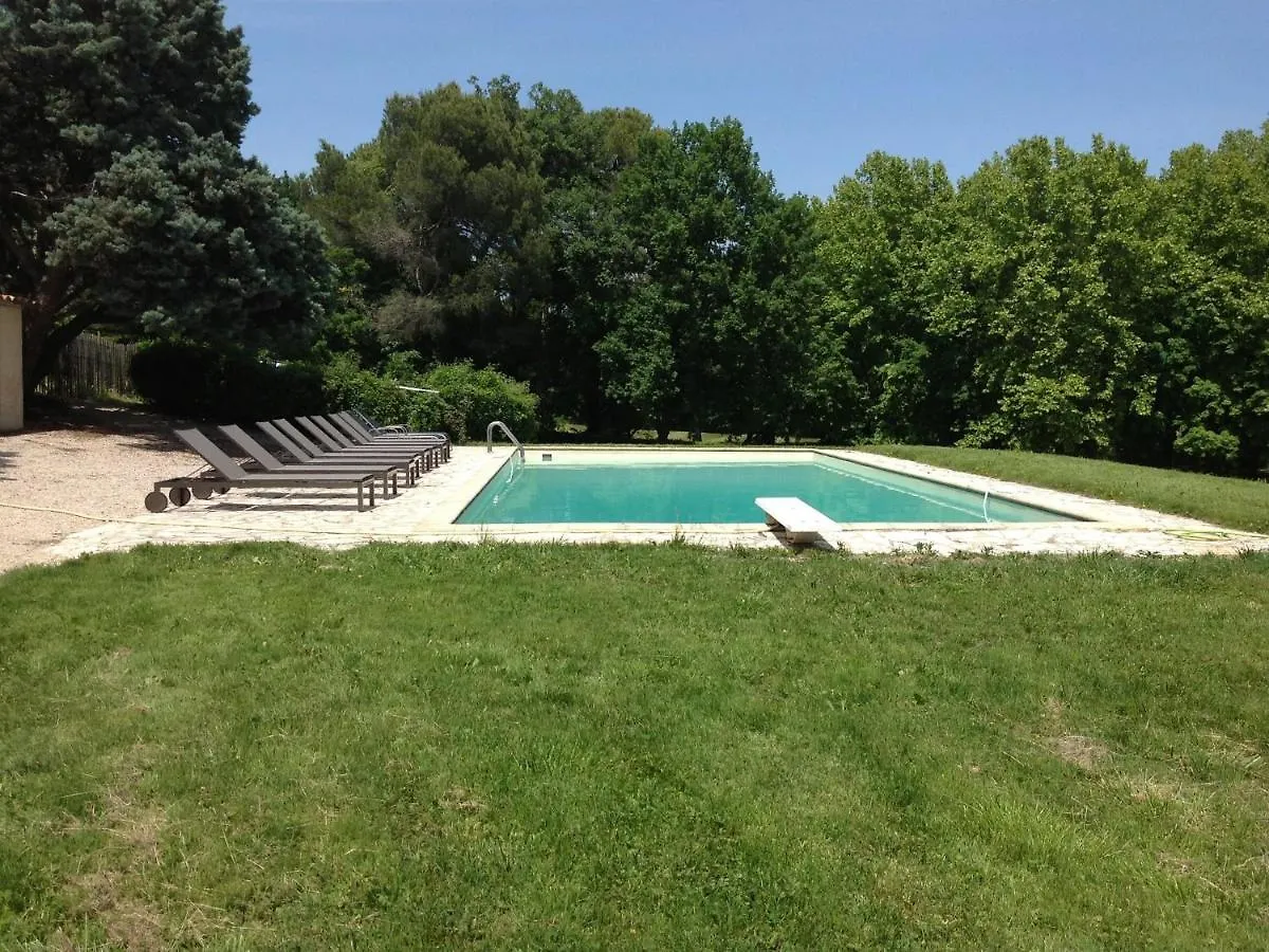 Spacious Castle In Jonquieres With Swimming Pool Holiday home